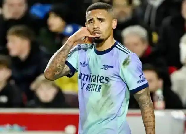 包含联赛结束倒计时，冠军谁属悬念重重的词条